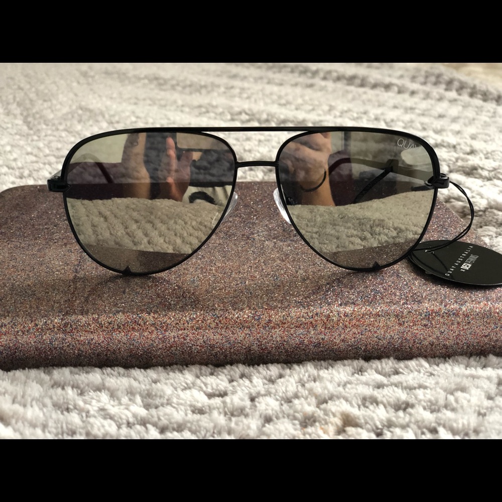 QUAY AUSTRALIA BLACK/SILVER